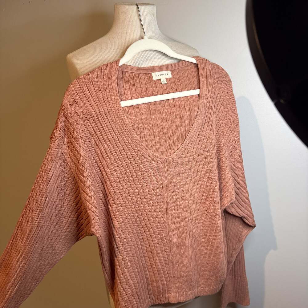 Promesa Ribbed V-Neck‎ Sweater Peach Pink Size L Excellent Condition